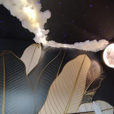 Bulles Et Belle Etoile Proche De Caen * Sainte-Croix-Grand-Tonne