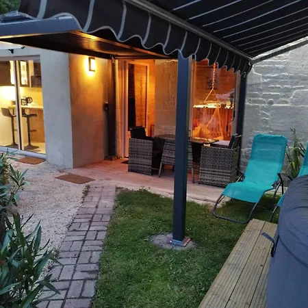 Bulles Et Belle Etoile Proche De Caen Sainte-Croix-Grand-Tonne